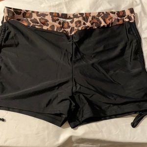 Black and cheetah print 2pc swimsuit XXL